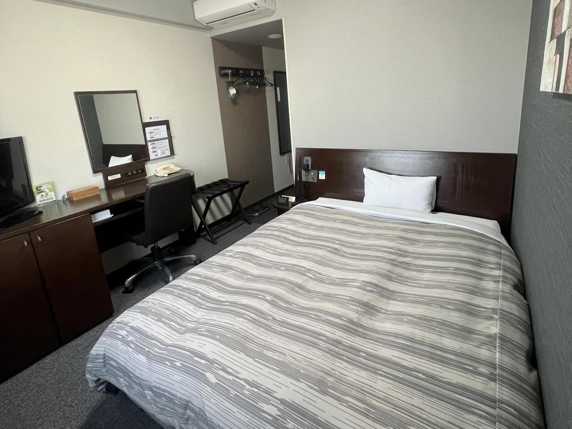 Hotel Route-Inn Shimodate Chikusei Экстерьер фото